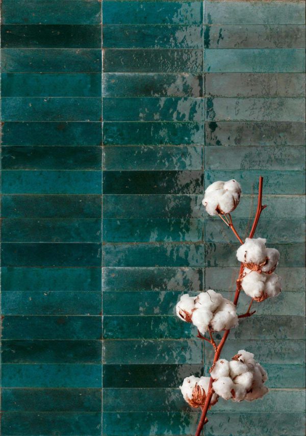 M2697 LIFE 3 updated - Cerdomus Tile Studio Quality Tiles - October 13, 2021 60x240 Lume Blue Gloss M2697